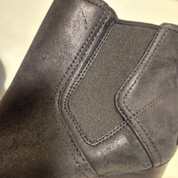 SOREL Heeled Ankle Boots - Picture 9 of 14